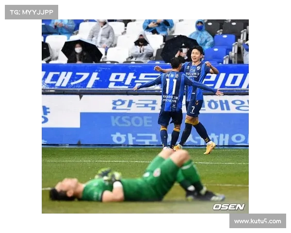 德甲新赛季激战连连 强强对话引爆球迷热情 看谁能笑到最后 德甲新赛季激战连连 强强对话引爆球迷热情 看谁能笑到最后